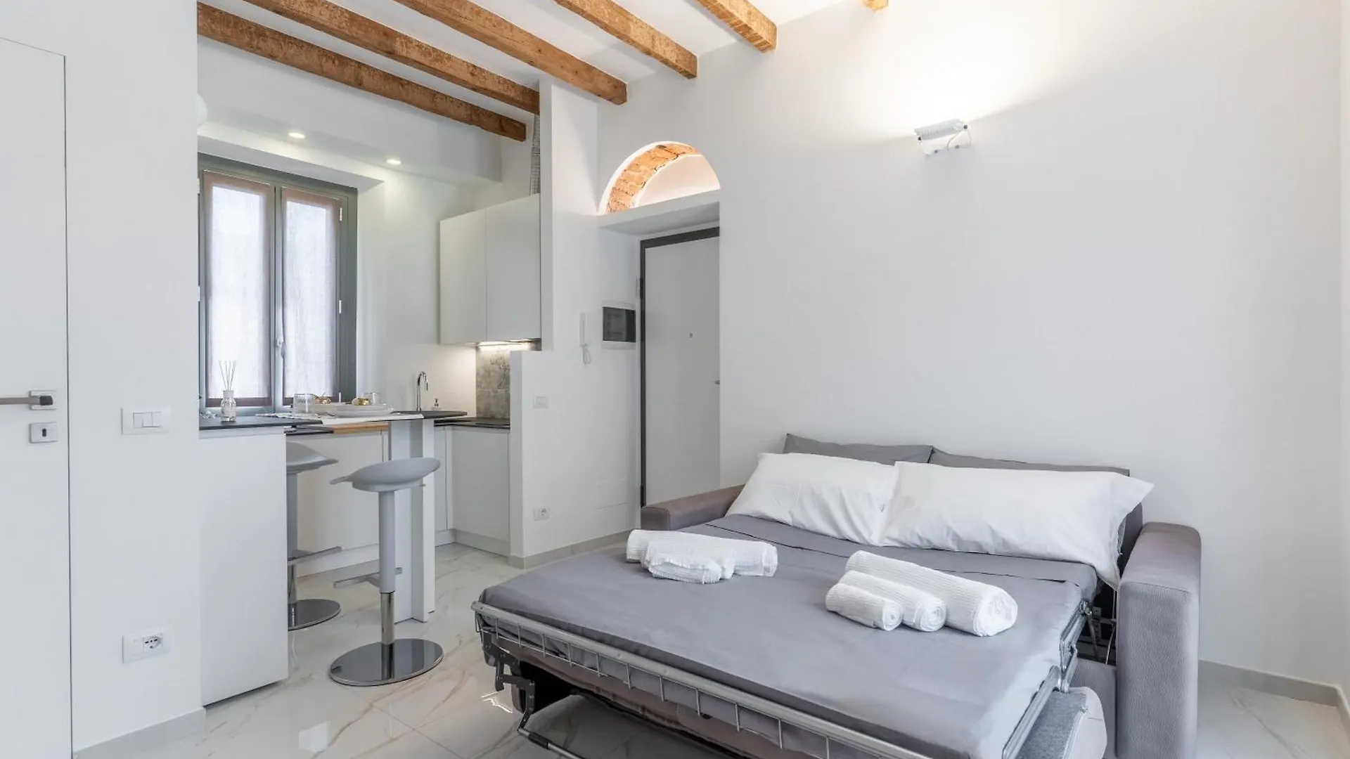Tortona Elegant Apartment - Design District location